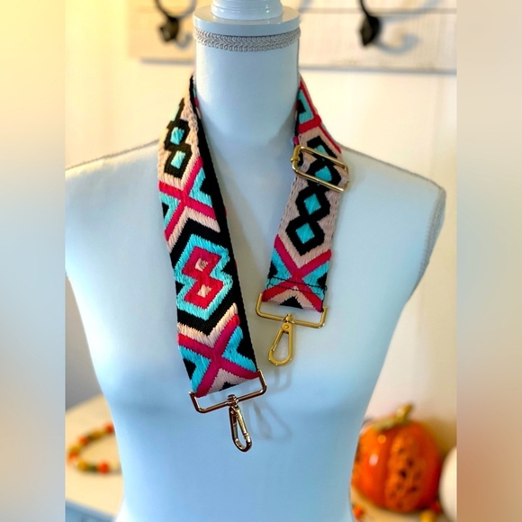 NEW Crossbody Strap for any Bag in Aqua Geo 💗🖤 - Picture 3 of 9